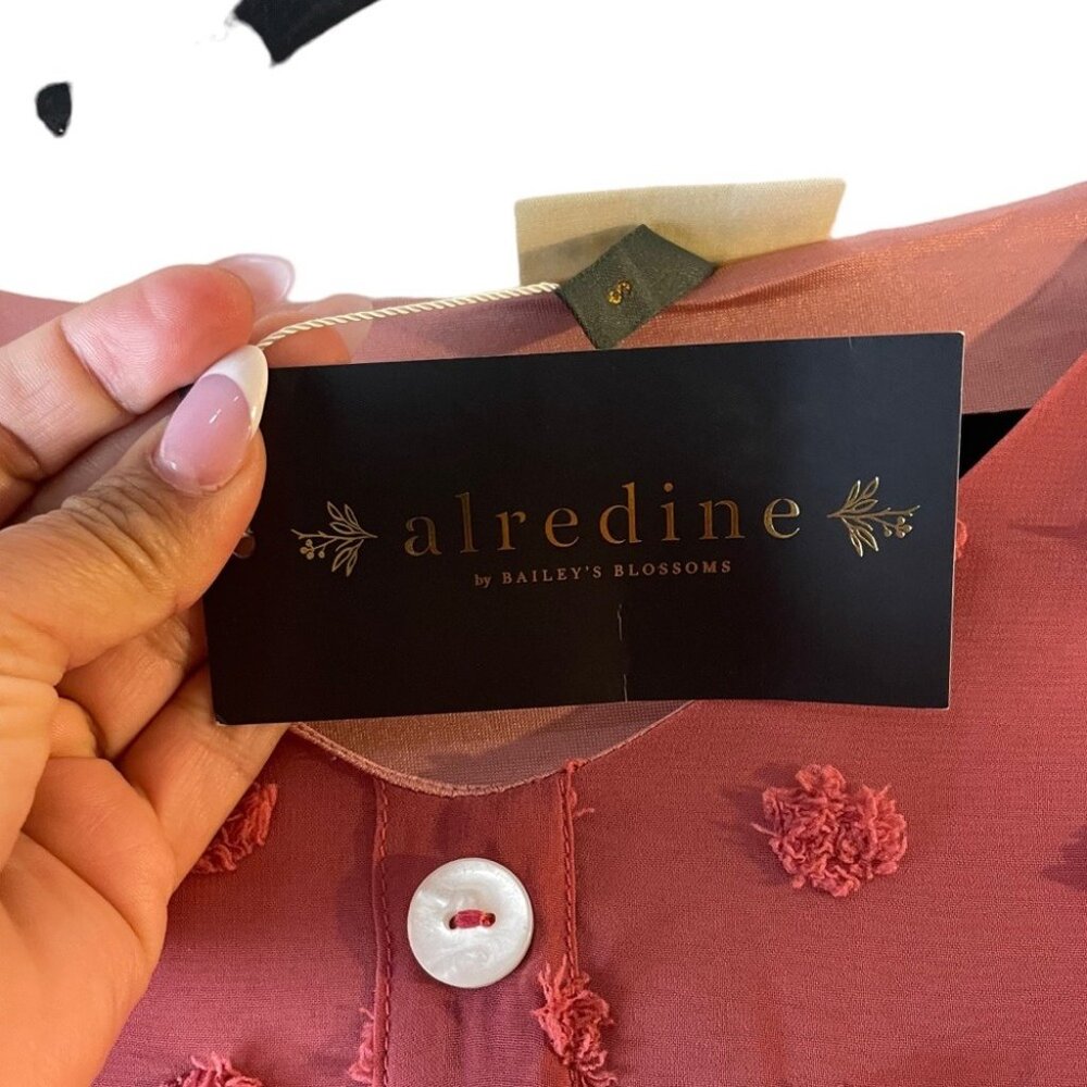 Alredine womens pink short sleeve dress NWT Small - Picture 2 of 5